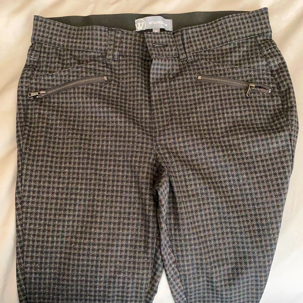 Ankle Pants/Jeggings